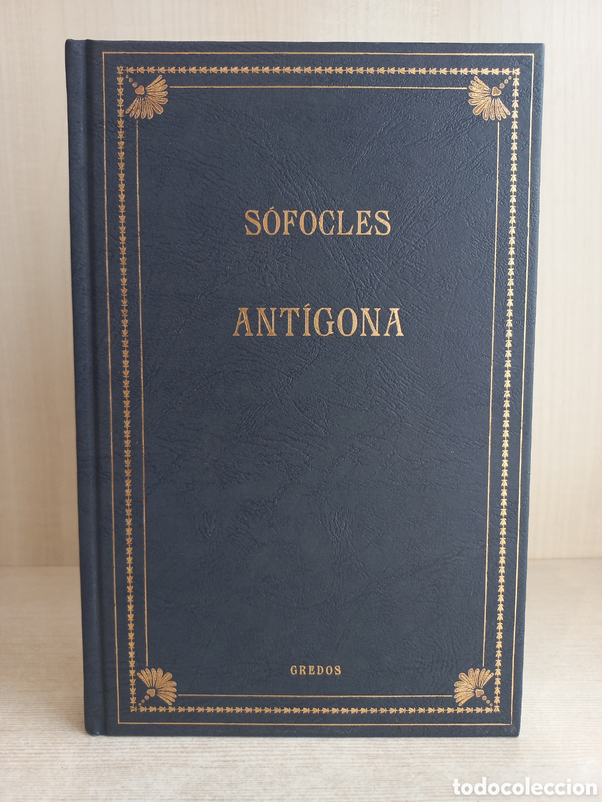 Libros de segunda mano: Ant&iacute;gona. S&oacute;focles. Gredos, 2022. Filosof&iacute;a. - Foto 1