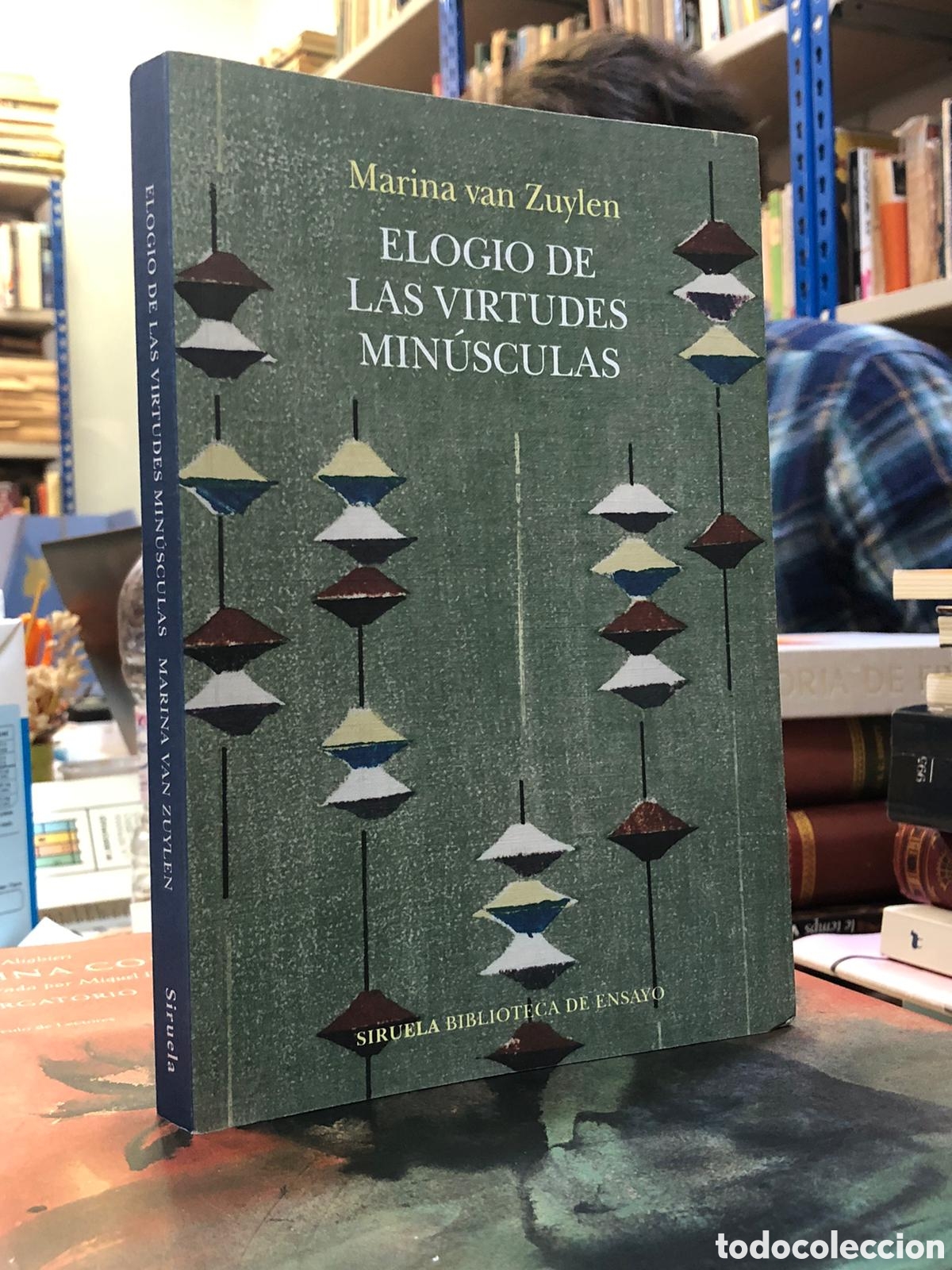 Gebrauchte B&uuml;cher: Elogio de las virtudes min&uacute;sculas - Marina van Zuylen