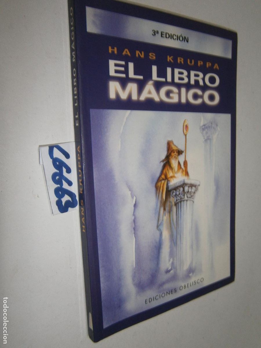 Libros de segunda mano: --- EL LIBRO MAGICO ---