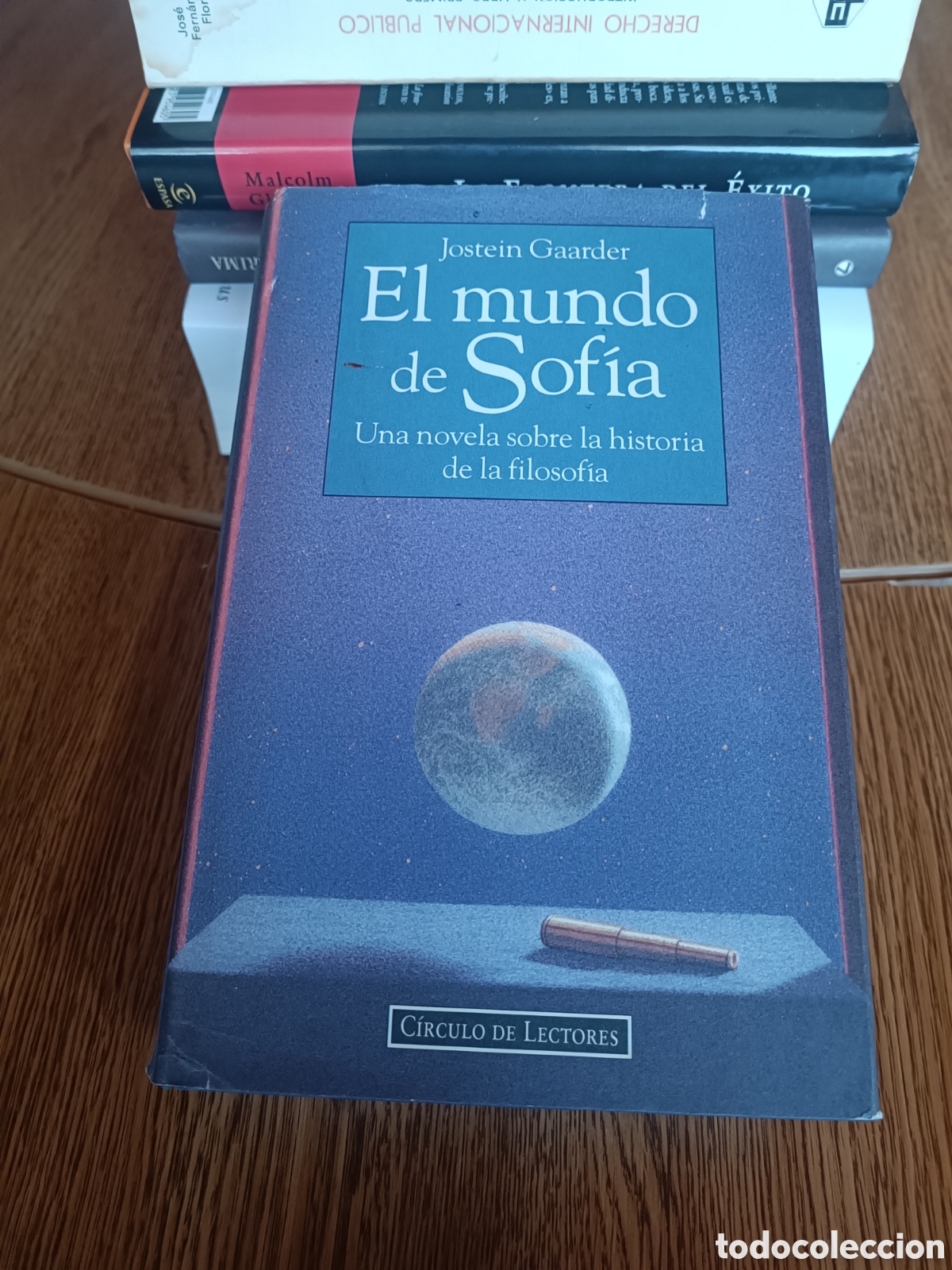 Libros de segunda mano: Jostein Gaarder el mundo de Sof&iacute;a c&iacute;rculo de lectores tapa dura historia de la filosof&iacute;a