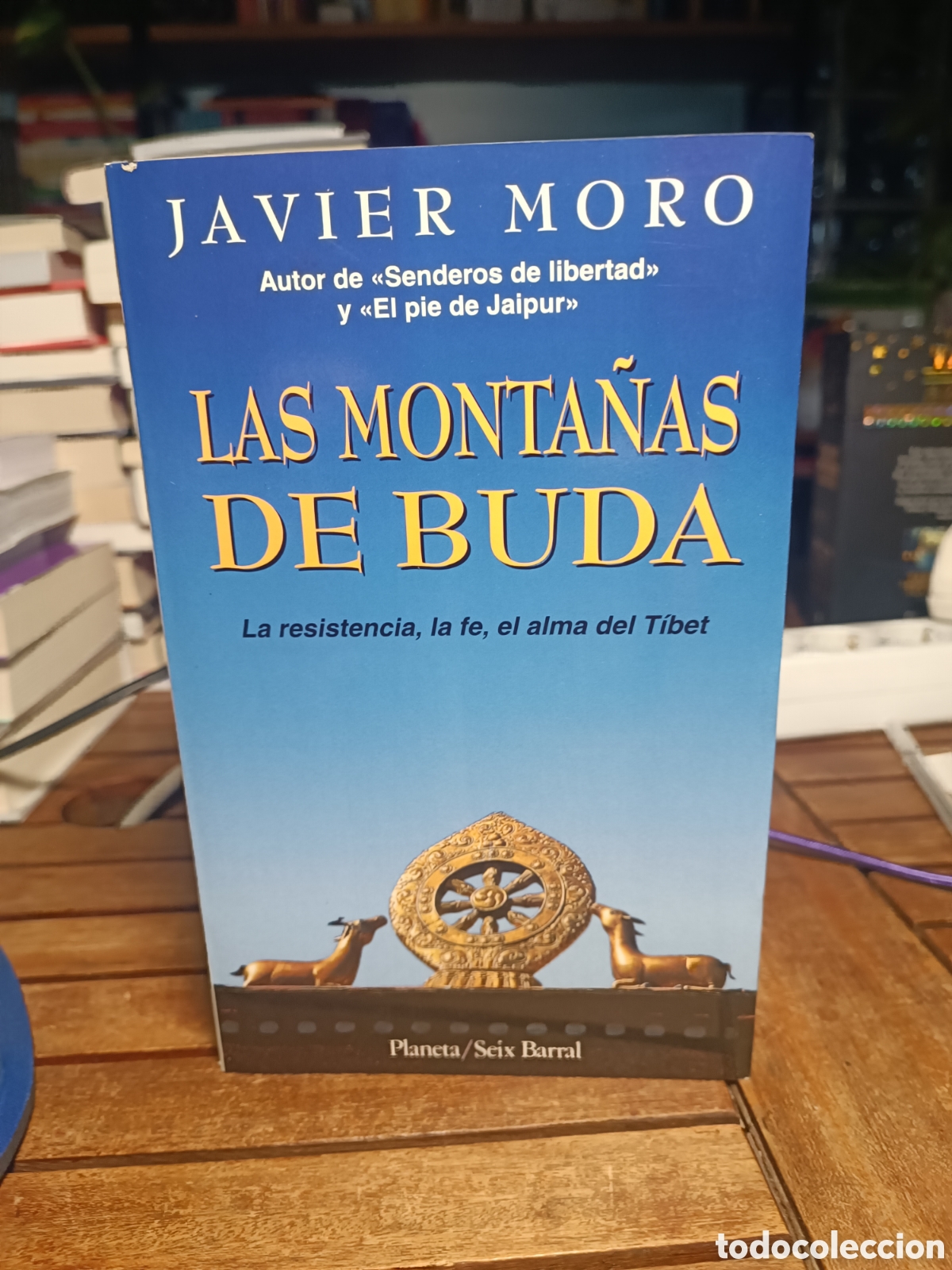 Livros em segunda m&atilde;o: LAS MONTA&Ntilde;AS DE BUDA LA RESISTENCIA, LA FE, EL ALMADEL TIBET JAVIER MORO -PLANETA/SEIX BARRAL 1997
