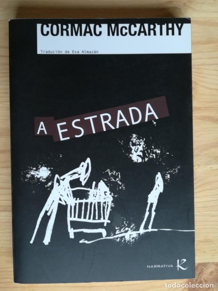 Libros de segunda mano: A estrada. Cormac Mccarthy. En galego - Foto 1