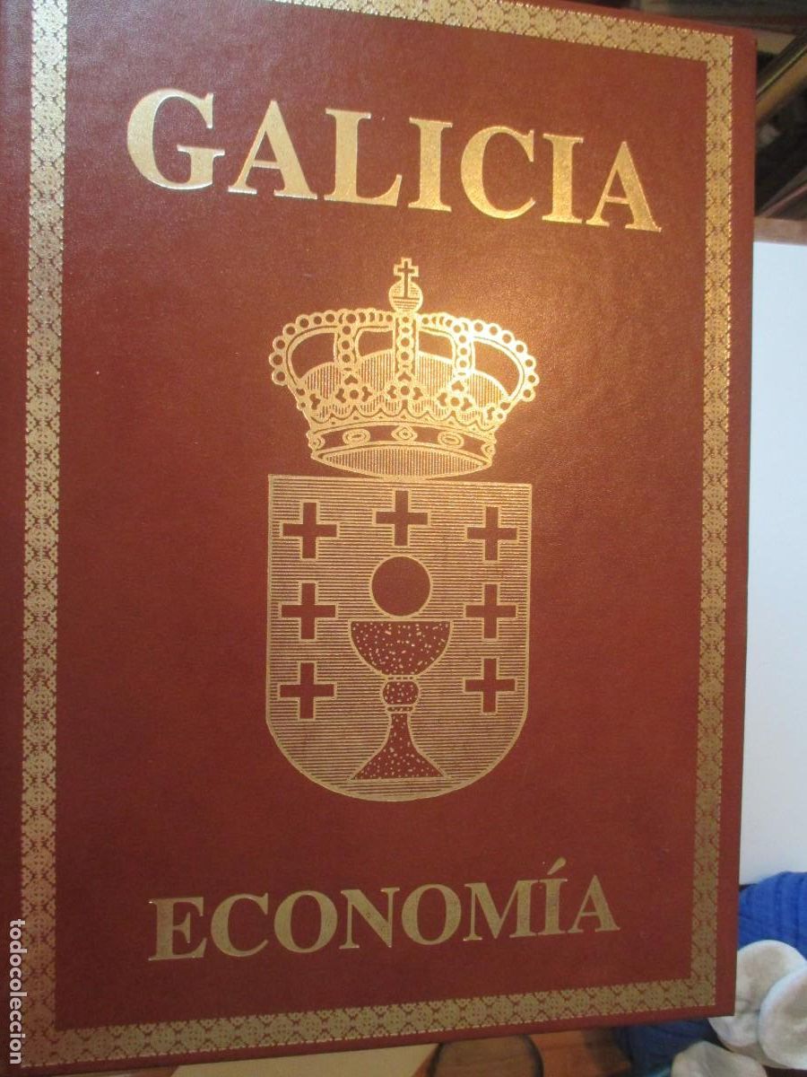 Libros de segunda mano: Galicia Econom&iacute;a ( 5 Tomos en gallego)( Ed. H&eacute;rcules ) W42204