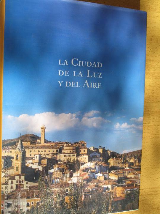 Libri di seconda mano: LA CIUDAD DE LA LUZ Y DEL AIRE. ( CUENCA ).- JOSE L. MU&Ntilde;OZ (COORDINADOR).
