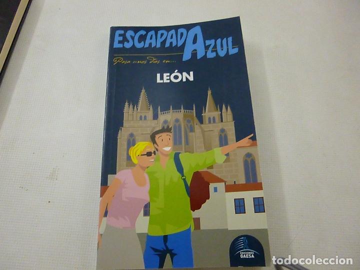 Libros de segunda mano: ESCAPADA AZUL -LEON - F10 - Foto 1