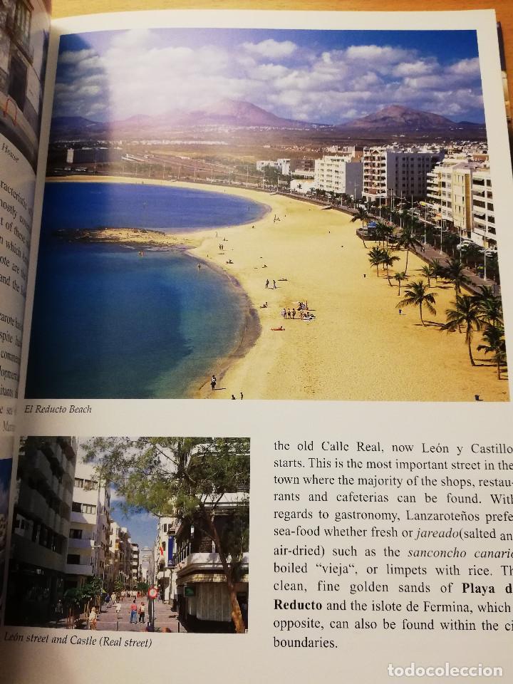 Libros de segunda mano: LANZAROTE. TOURIST GUIDE (EDICIONES A. M.) - Foto 7