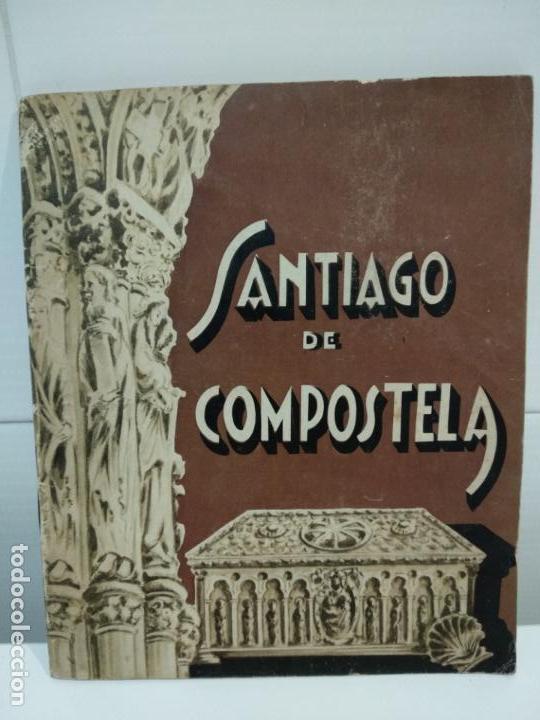 Libros de segunda mano: SANTIAGO DE COMPOSTELA GUIA ARTISTICA DE LA CIUDAD