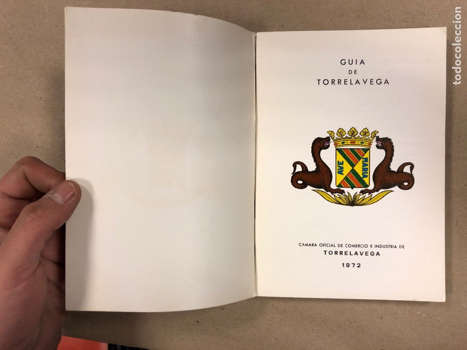 Libros de segunda mano: GU&Iacute;A DE TORRELAVEGA 1972. - Foto 2