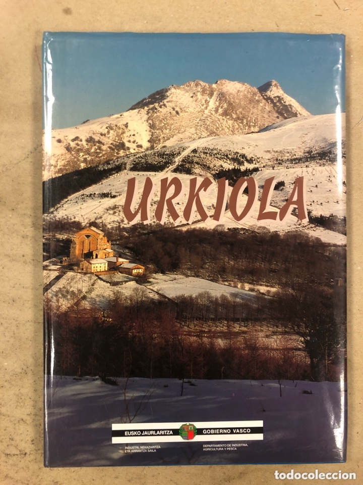 Gebrauchte B&uuml;cher: PARQUE NATURAL DE URKIOLA. EDITA: GOBIERNO VASCO 1995. EUSKARAZ. TAPA DURA EN TELA