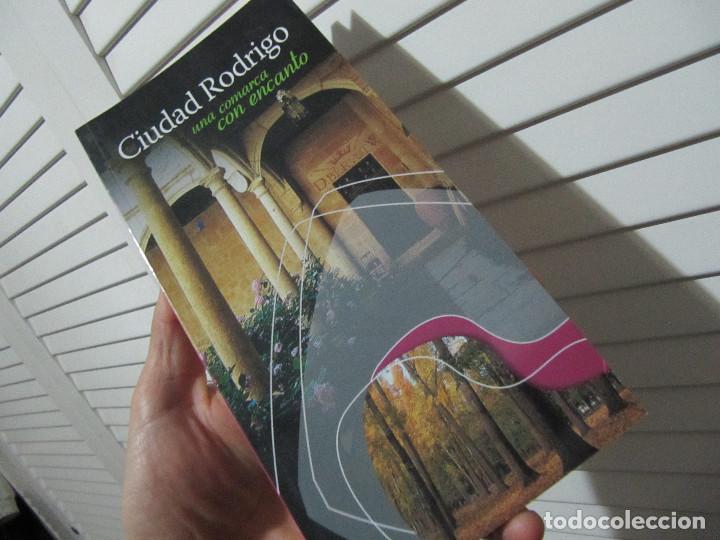 Libros de segunda mano: Ciudad Rodrigo. Una comarca con encanto - Foto 1