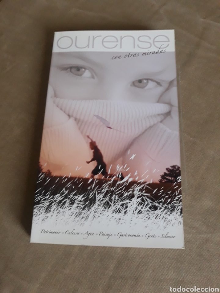 Libri di seconda mano: OURENSE . CON OTRAS MIRADAS .RUTAS POR LA CIUDAD Y LA PROVINCIA DE ORENSE . CON DVD