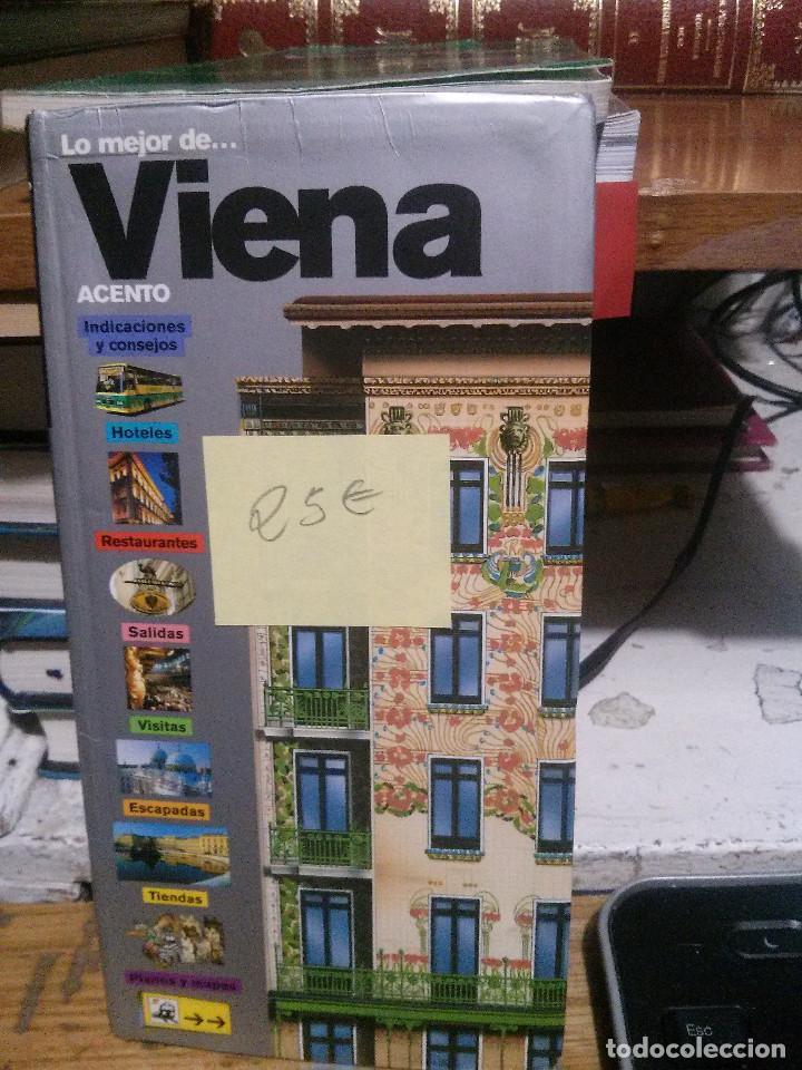 Libros de segunda mano: LO MEJOR DE VIENA, ACENTO, 2000 - Foto 1