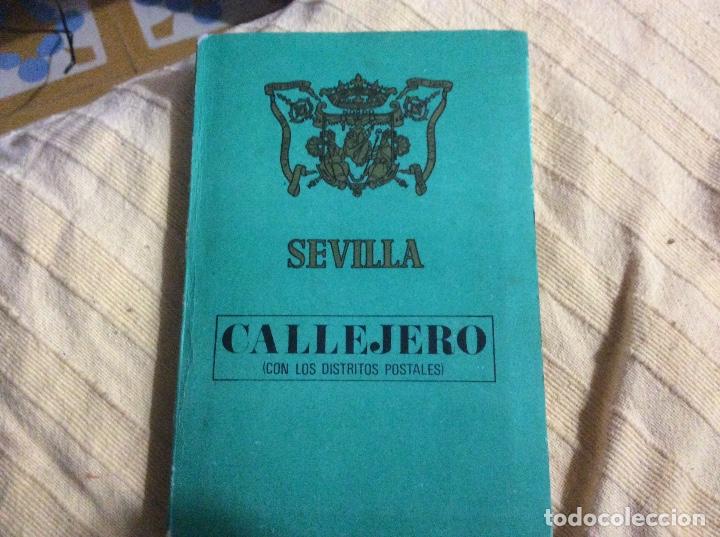 Gebrauchte B&uuml;cher: Sevilla Callejero (con los distritos postales). 1974, 96 p&aacute;ginas + plano desplegable