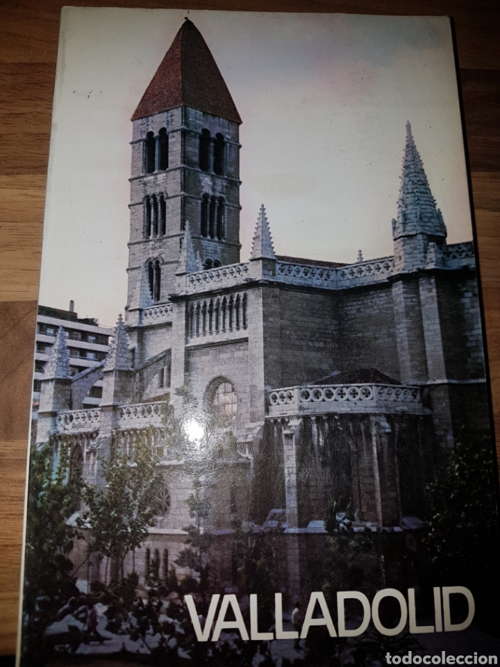 Libros de segunda mano: Gu&iacute;a Valladolid 1982