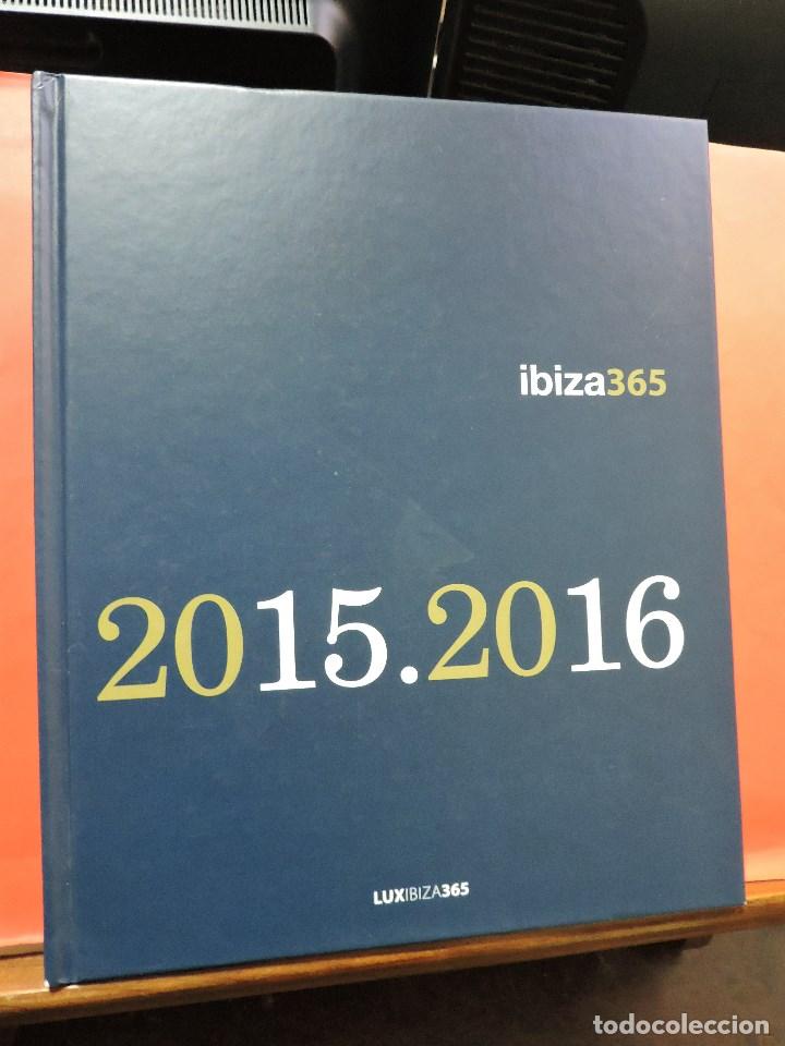 Libri di seconda mano: Lux Ibiza 365. Edici&oacute;n triling&uuml;e. 2015-2016. Edita 365 DE COMUNICACIONES. Palma de Mallorca.