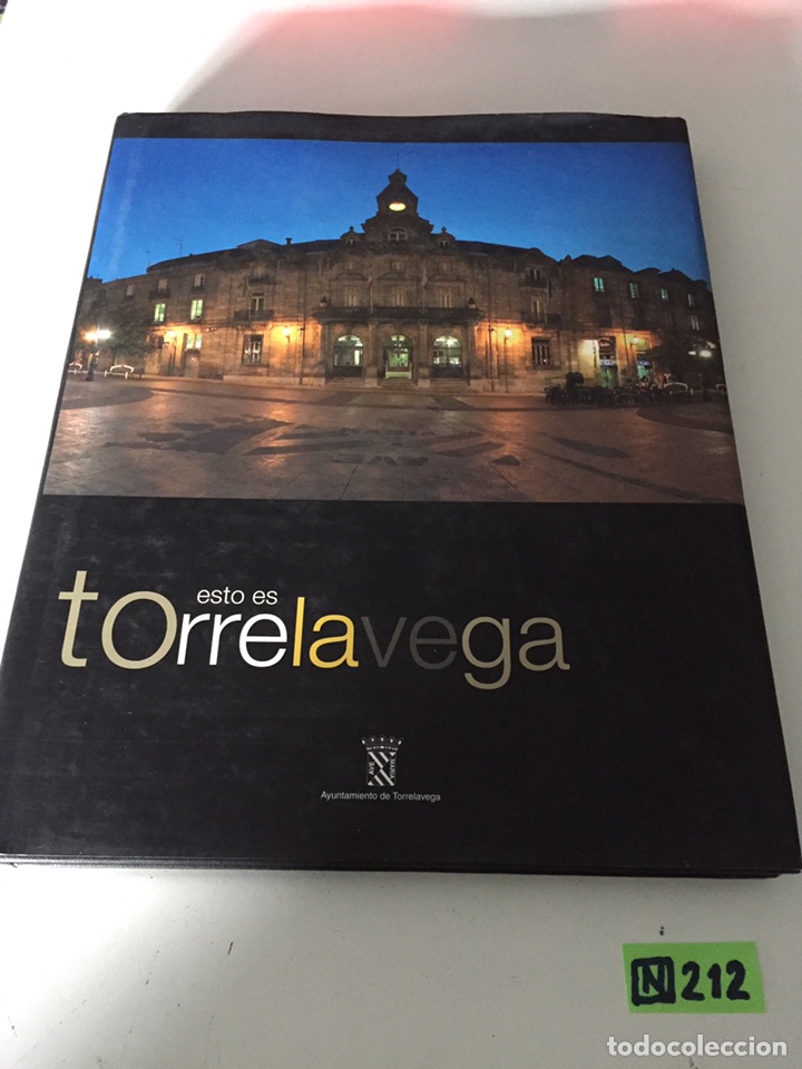 Libros de segunda mano: Esto es Torrelavega - Foto 1