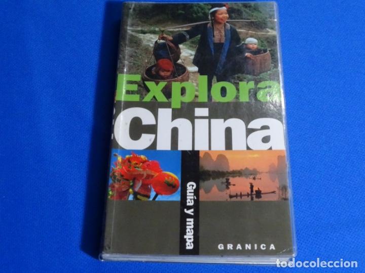 Libros de segunda mano: EXPLORA CHINA.GU&Iacute;A Y MAPA. GRANICA.