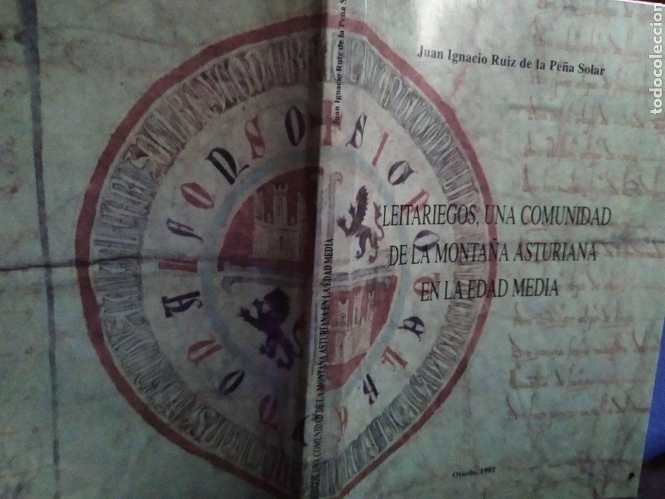 Libros de segunda mano: Leitariegos una comunidad de la monta&ntilde;a Asturiana en la Edad Media 1992