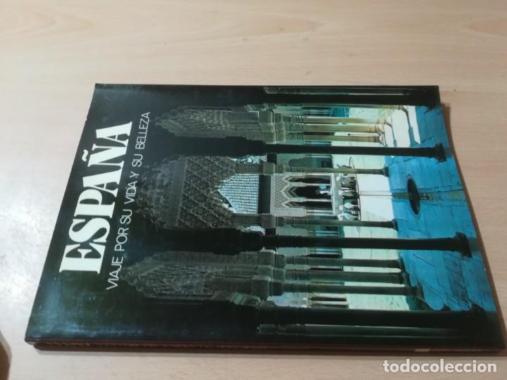 Libri di seconda mano: ESPA&Ntilde;A VIAJE POR SU VIDA Y SU BELLEZA / JOSE MARIA CARANDELL / CASTELL / AH17