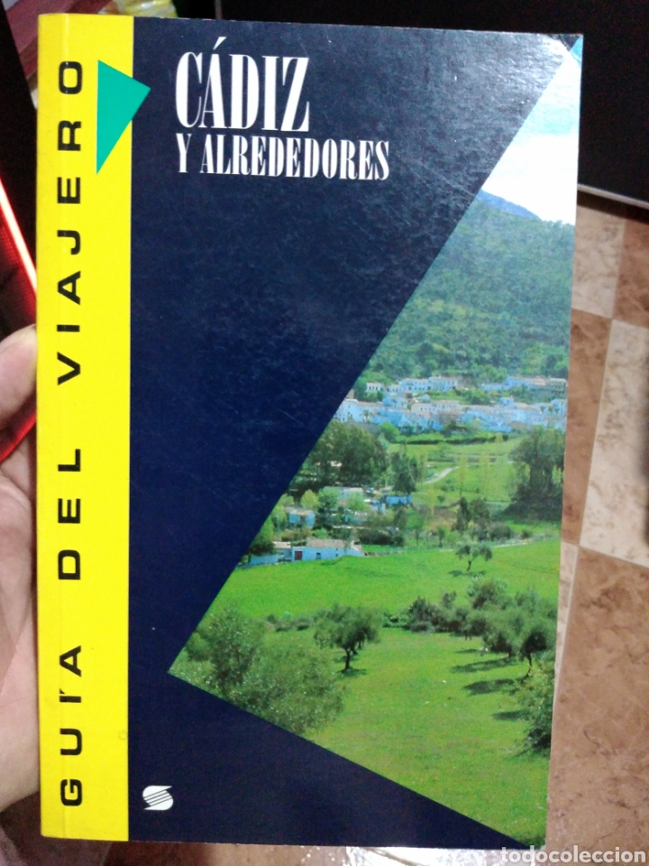 Libros de segunda mano: Gu&iacute;a del viajero C&aacute;diz y alrededores ediciones susaeta