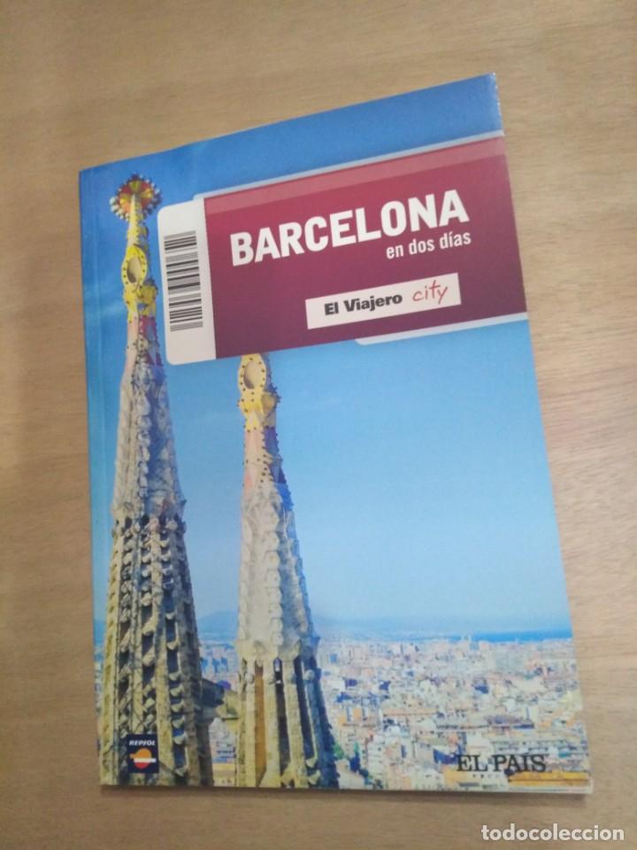 Libros de segunda mano: Barcelona - En dos d&iacute;as - El Viajero City - El Pa&iacute;s
