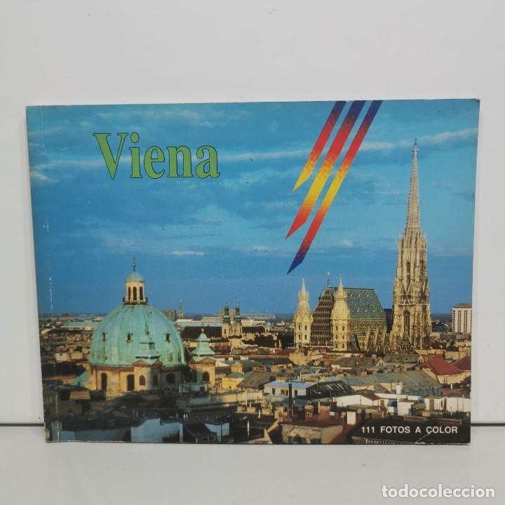 Libros de segunda mano: LIBRO - GU&Iacute;A TUR&Iacute;STICA - VIENA - 111 FOTOS A COLOR / 16.040