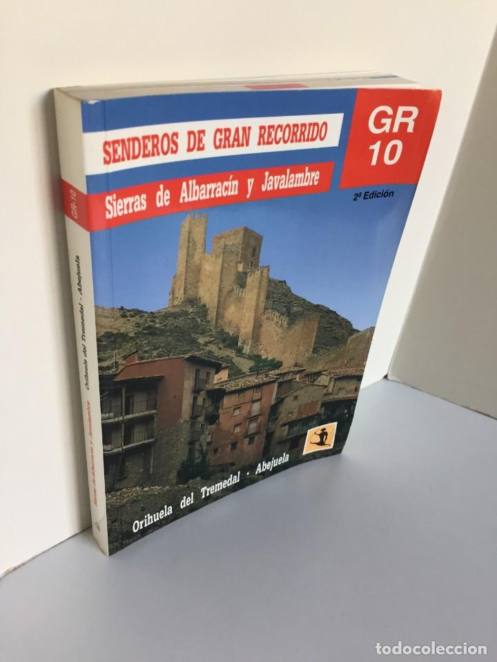 Livres d'occasion: GR10. SENDEROS DE GRAN RECORRIDO. SIERRAS ALBARRAC&Iacute;N Y JAVALAMBRE. ORIHUELA DEL TREMEDAL. ABEJUELA.