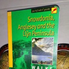 Libros de segunda mano: SNOWDONIA, ANGLESEY AND THE LLŸN PENINSULA WALKS GALES - JARROLD 2004 EDICIÓN EN INGLÉS -. Lote 344849338