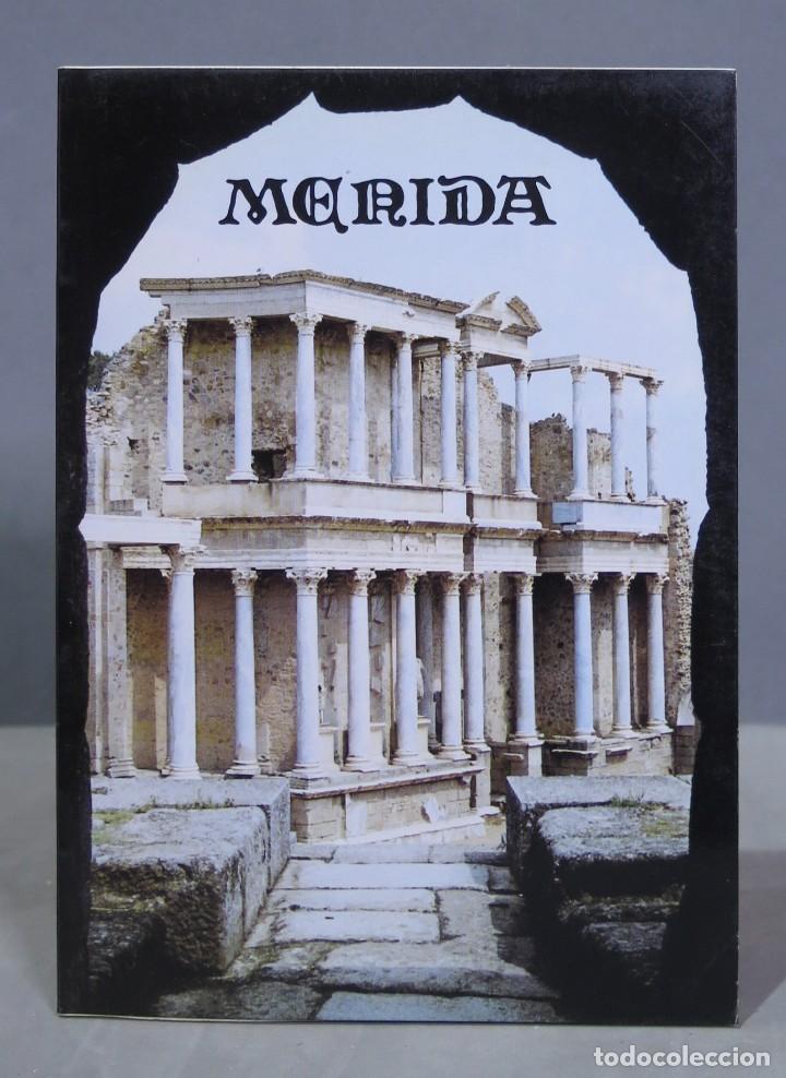 Libros de segunda mano: M&eacute;rida. Tom&aacute;s E. Mart&iacute;nez D&iacute;az - Foto 2