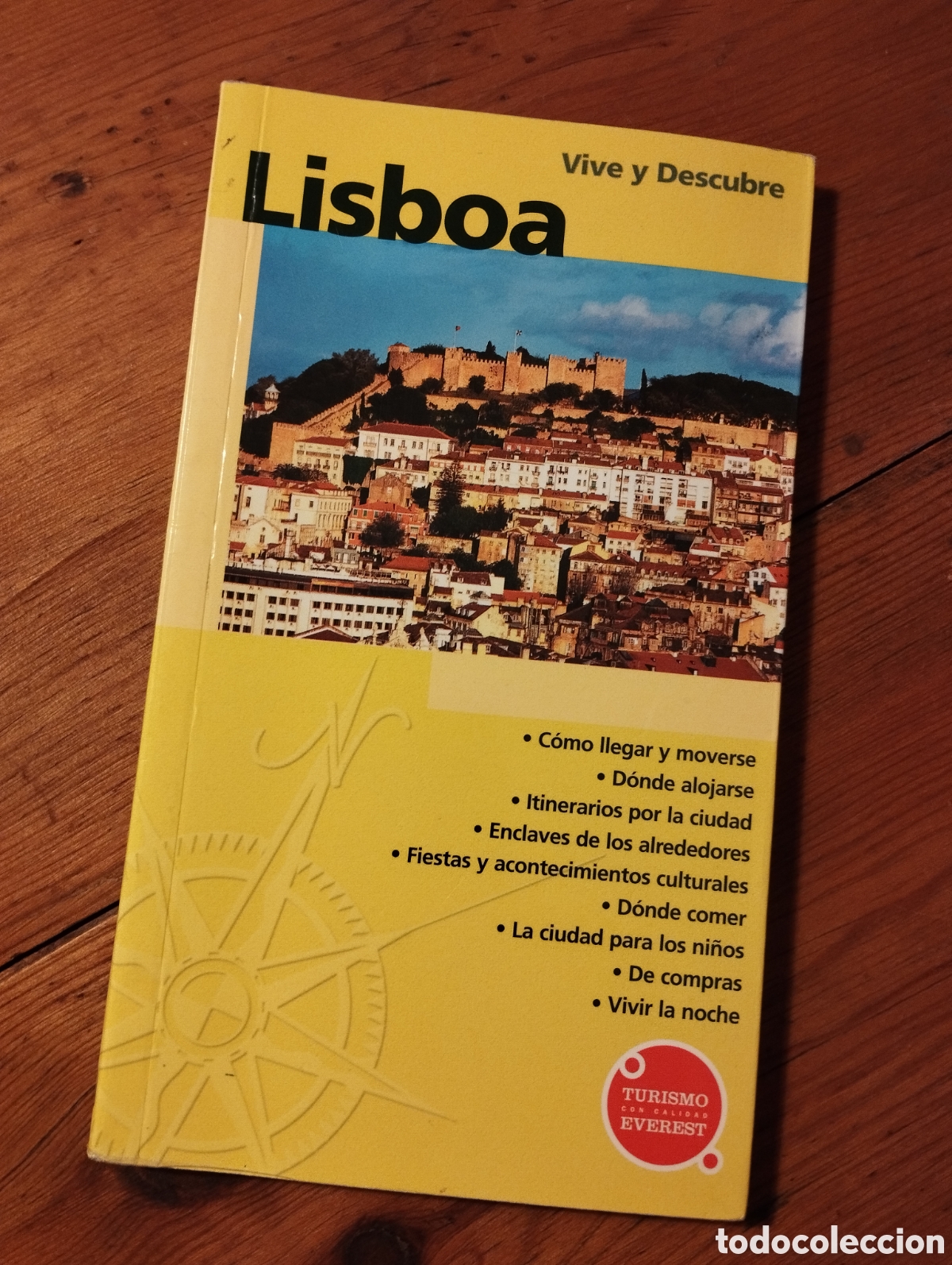 Libros de segunda mano: Vive y descubre Lisboa.