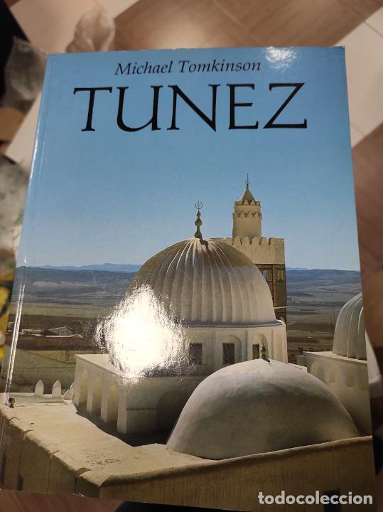 Libros de segunda mano: TUNEZ. MICHAEL TOMKINSON. 1992. - Foto 1
