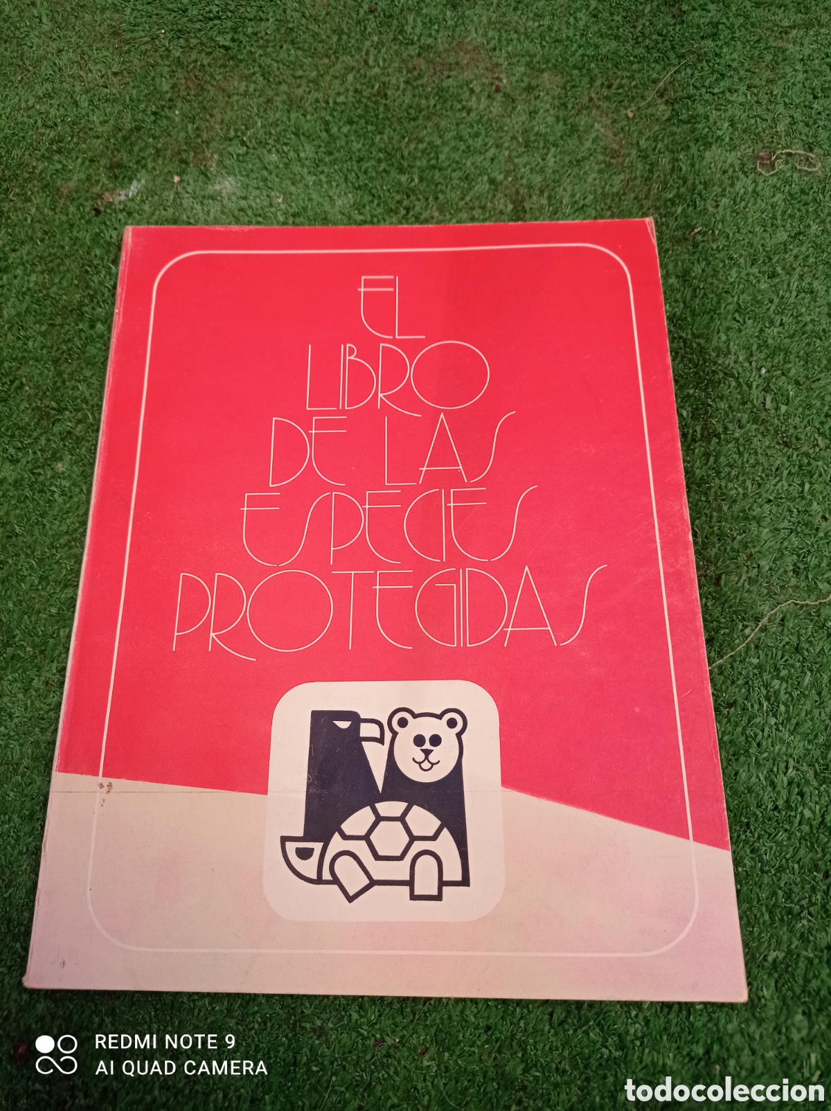 Libros de segunda mano: El libro de las especies protegidas - Foto 1