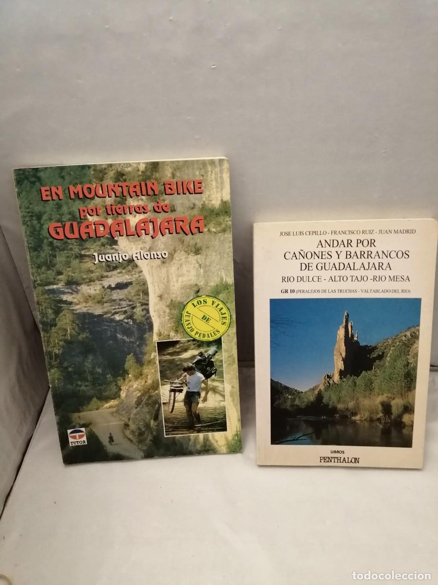 Libri di seconda mano: PACK 2 Libros Viajes Senderismo y Bicicleta por Guadalajara