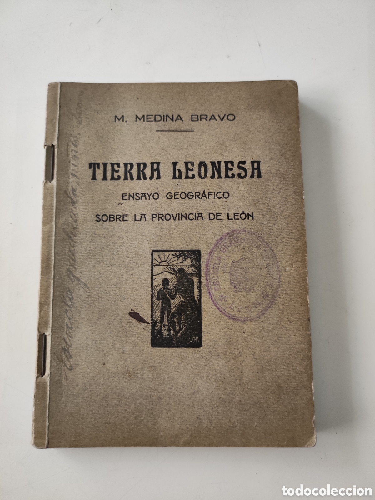 Gebrauchte B&uuml;cher: Tierra leonesa. Ensayo geogr&aacute;fico sobre la provincia de Le&oacute;n. M. Medina Bravo.