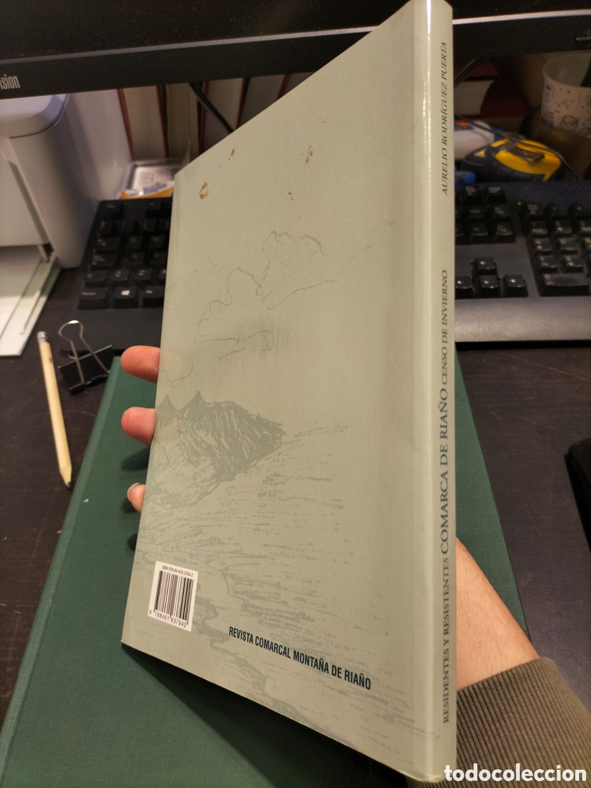 Libros de segunda mano: Residentes y resistentes comarca de Ria&ntilde;o censo de invierno - Foto 2