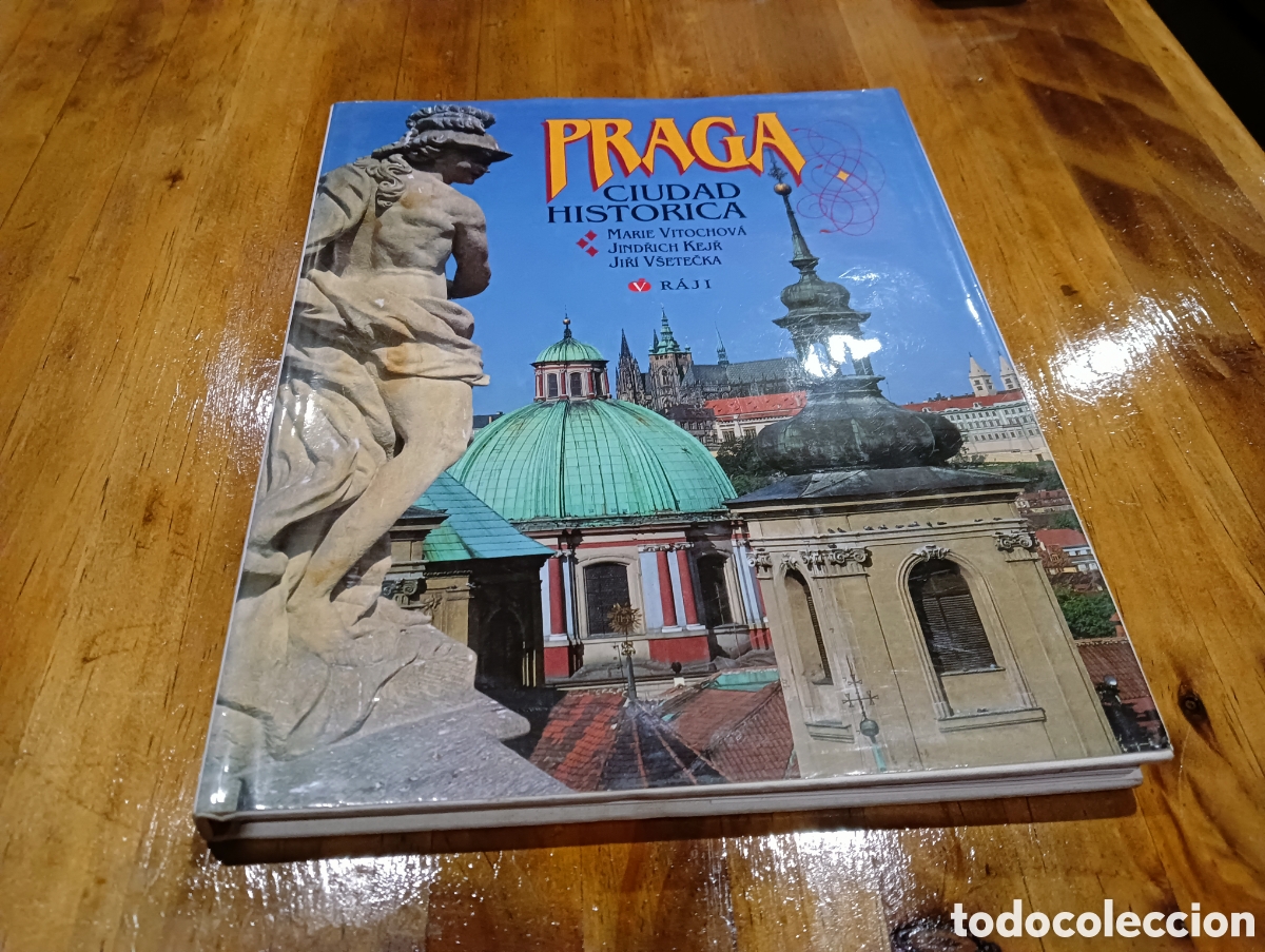 Libros de segunda mano: Praga . Ciudad Hist&oacute;rica. - Foto 1