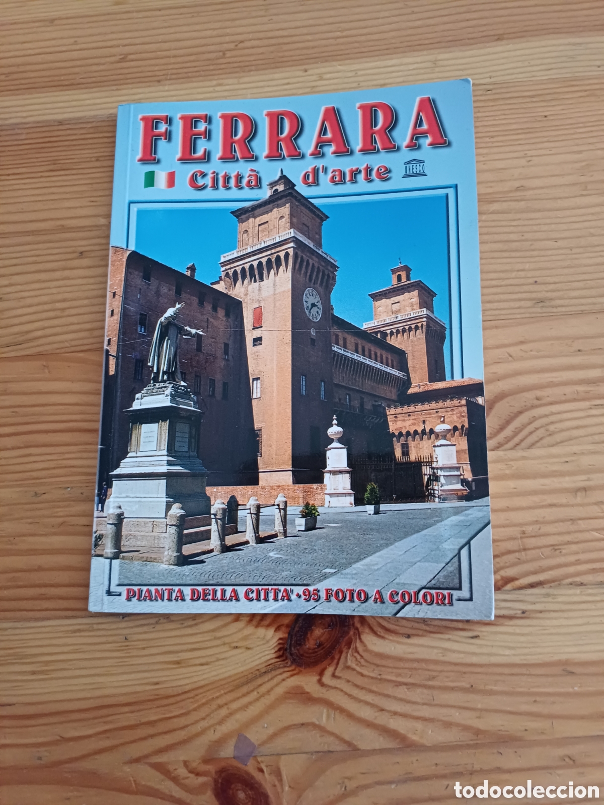 Libri di seconda mano: Ferrara Citt&agrave; d'arte Guia fotografica en italiano