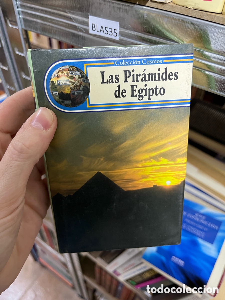 Libros de segunda mano: BLAS35 - Colecci&oacute;n Cosmos &bull; Las Pir&aacute;mides de Egipto