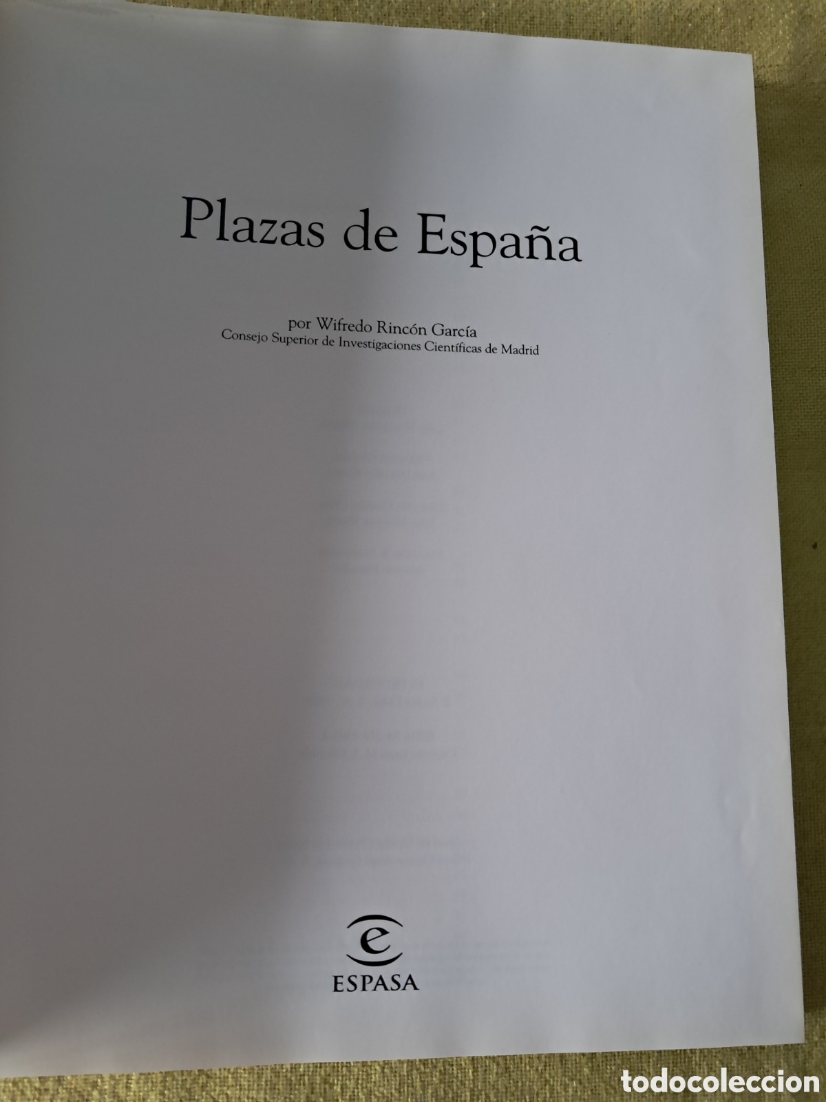 Libros de segunda mano: Plazas de Espa&ntilde;a Ed. Espasa - Foto 2