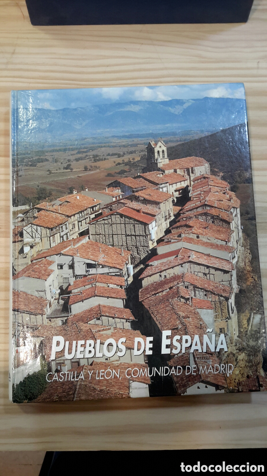 Libri di seconda mano: Pueblos de Espa&ntilde;a, Castilla y Le&oacute;n, Comunidad de Madrid - Carmen &Aacute;lvaro (varios autores)