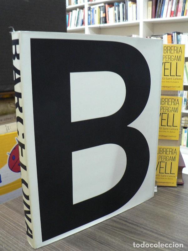Gebrauchte B&uuml;cher: Barcelona: La ciudad, ese imaginario - Vivas Ortiz, Pere / Onta&ntilde;&oacute;n, Francisco - Triangle Postals