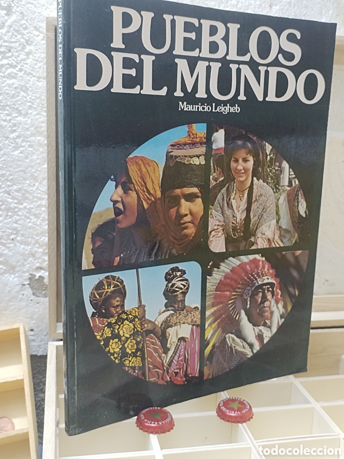 Gebrauchte B&uuml;cher: PUEBLOS DEL MUNDO a&ntilde;o 1982