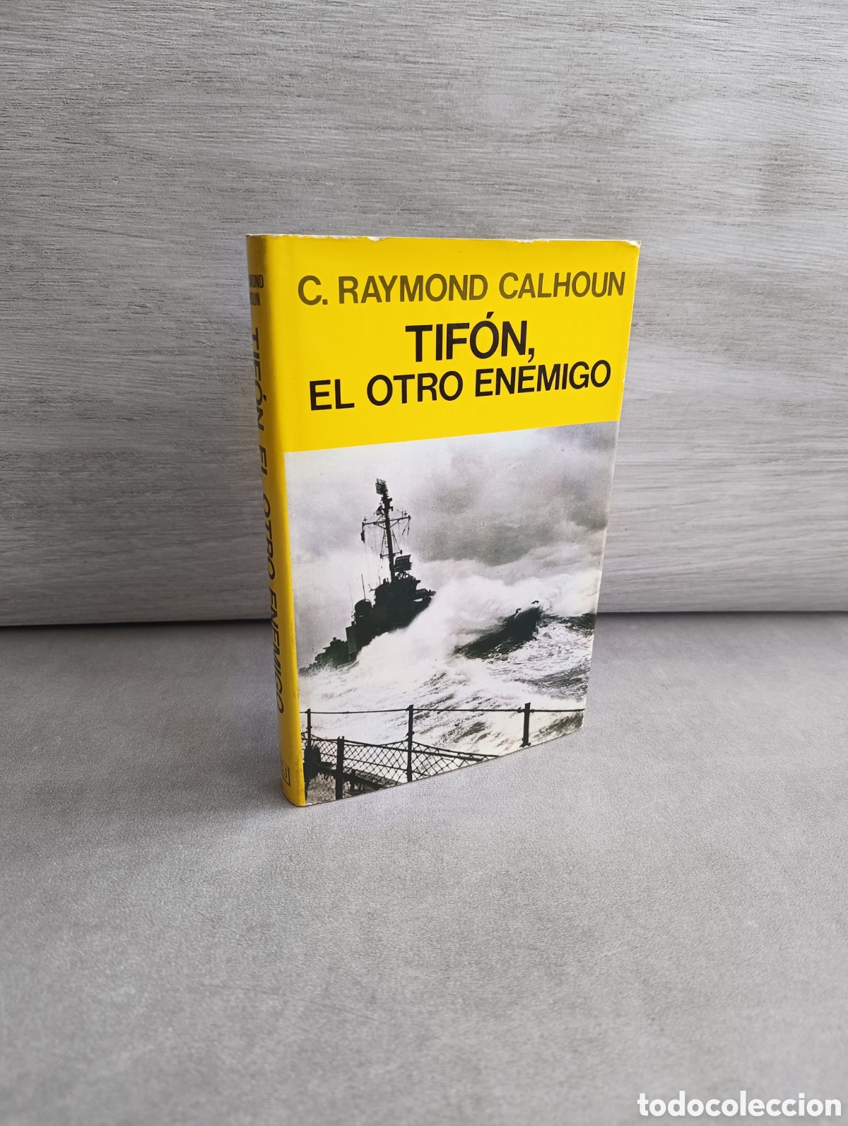Libri di seconda mano: TIF&Oacute;N, EL OTRO ENEMIGO. C. RAYMOND CALHOUN. EDITORIAL JUVENTUD 1986.