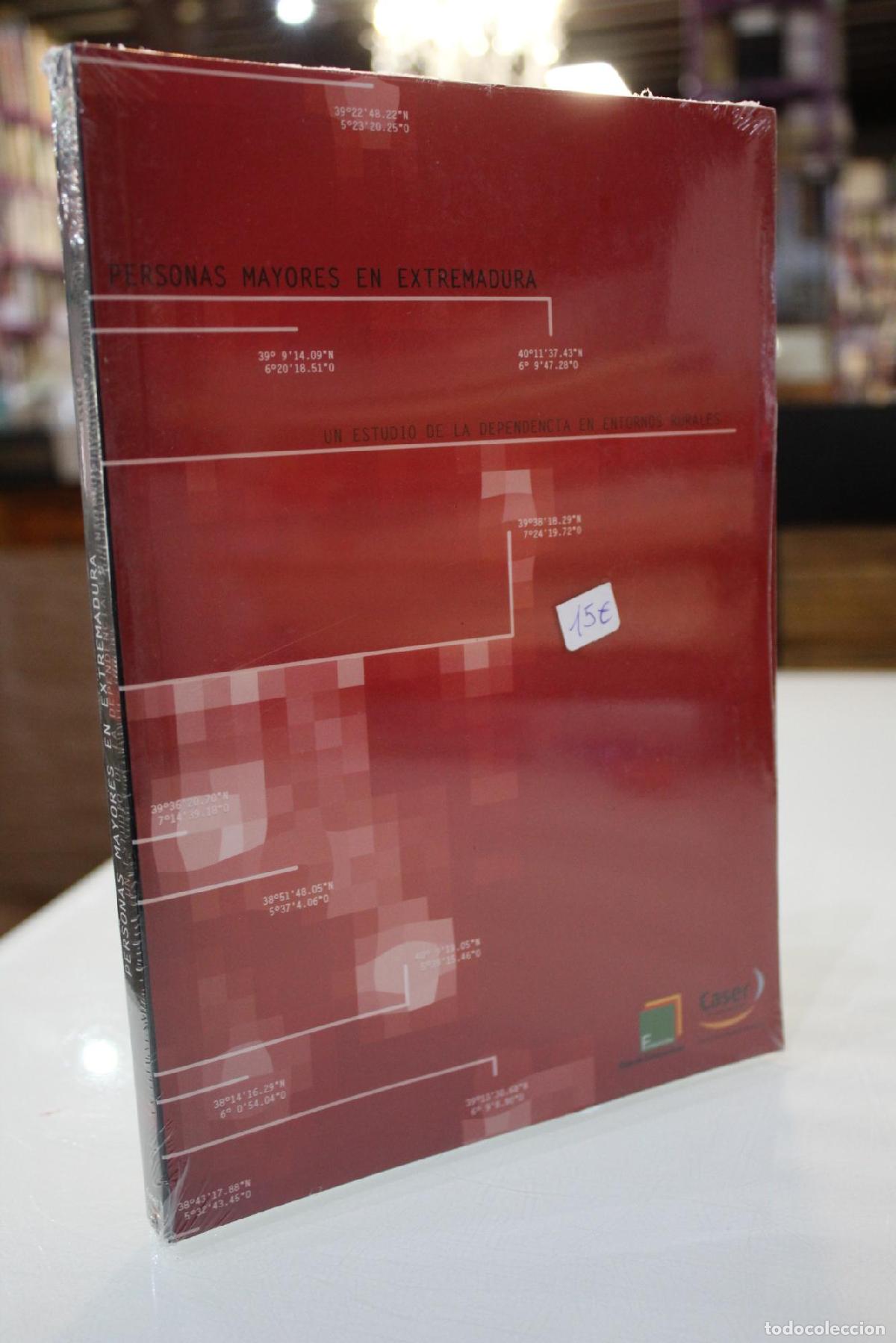 Libri di seconda mano: Personas mayores en Extremadura. Un estudio de la dependencia en entornos rurales. -