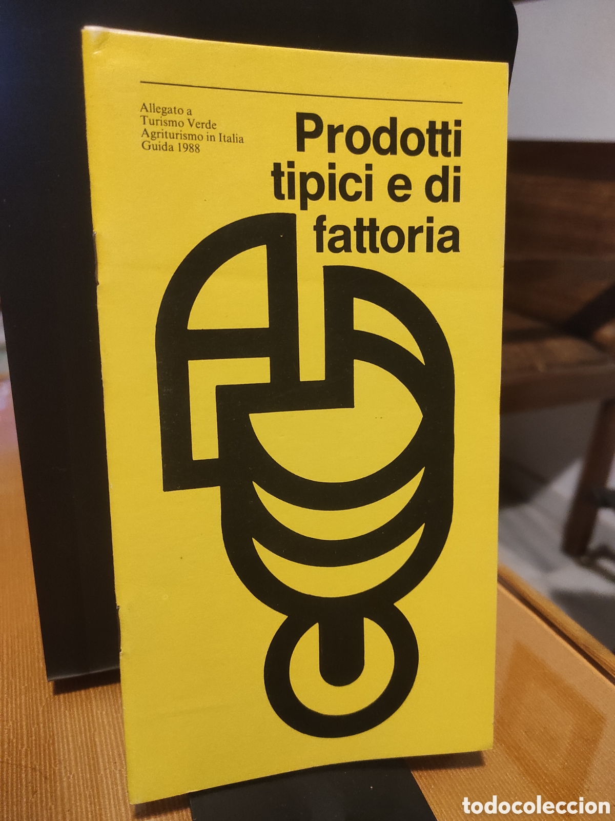 Libros de segunda mano: Prodotti tipici e di fattoria. Guia turismo Italia