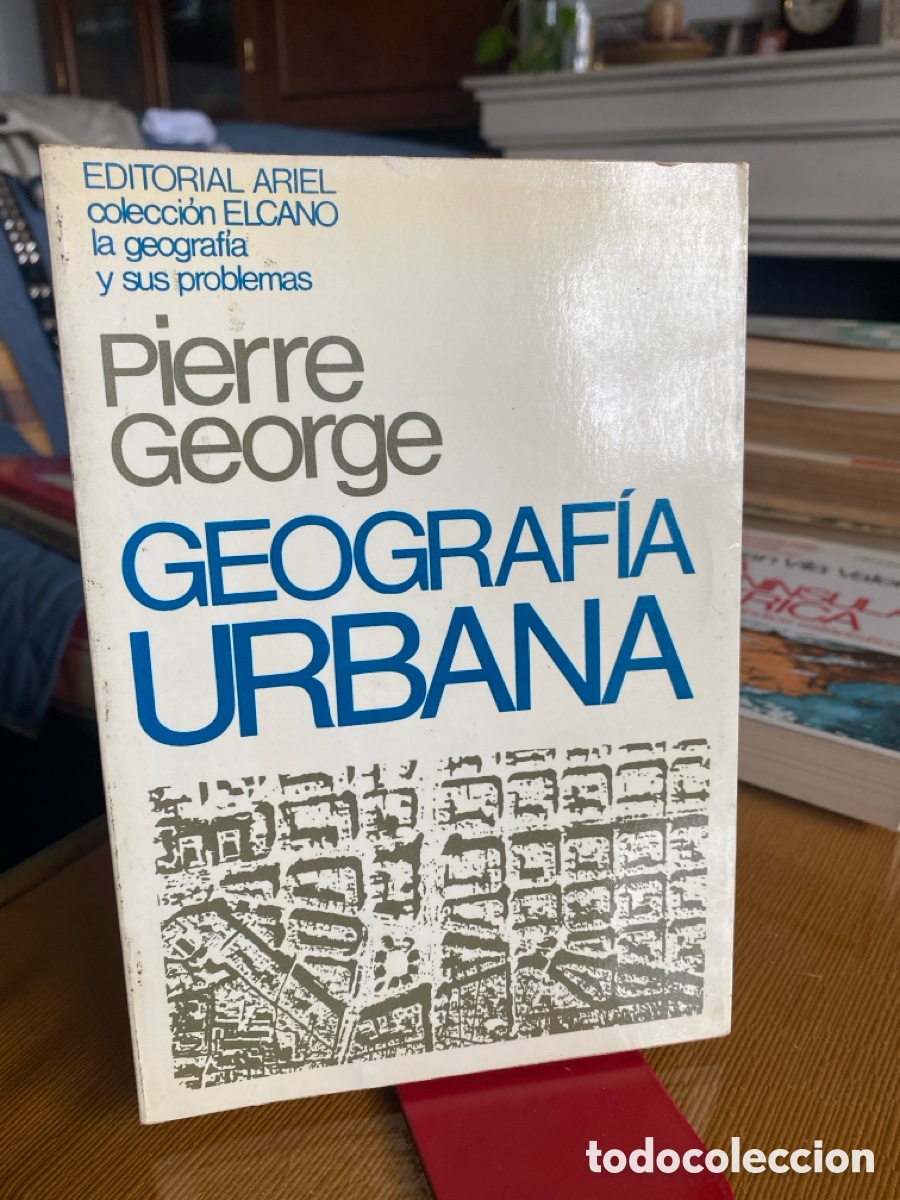 Libros de segunda mano: GEOGRAF&Iacute;A URBANA. Pierre George. (PEDIDO MINIMO 10&euro;)