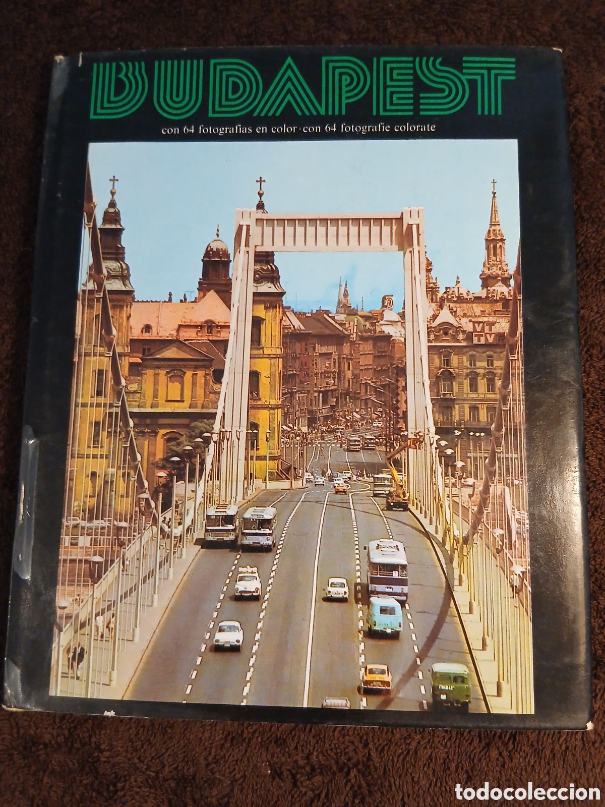 Libros de segunda mano: Budapest. Con 64 fotograf&iacute;as a color.