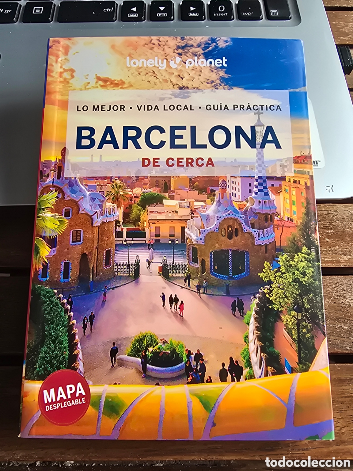 Libros de segunda mano: Barcelona de cerca 7 Noble, Isabella GEOPLANETA 2022 Gu&iacute;as Explora Lonely Planet