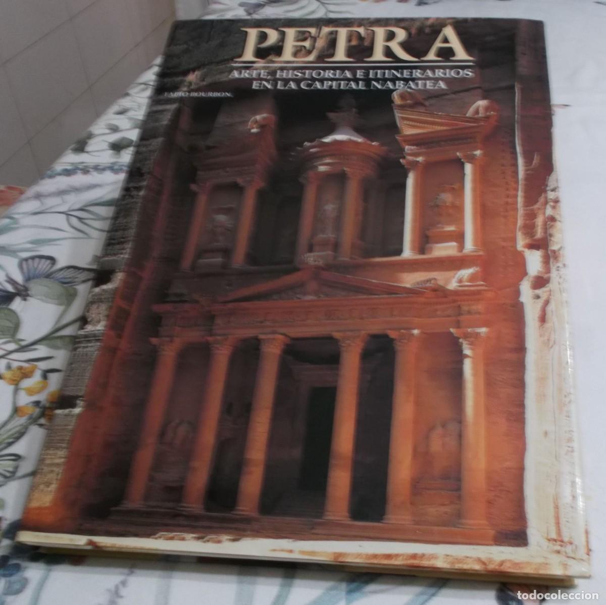 Libros de segunda mano: Petra arte,historia e itinerarios en la capital nabatea