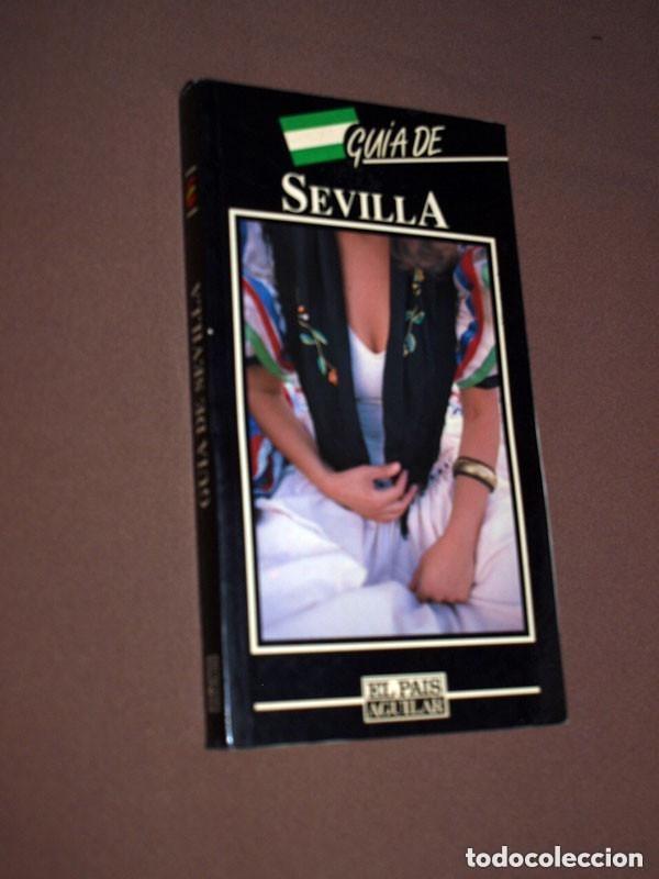 Libros de segunda mano: GU&Iacute;A DE SEVILLA. Carlos COL&Oacute;N. El Pa&iacute;s, Aguilar, 1992. GU&Iacute;AS, TURISMO, VIAJES. ANDALUC&Iacute;A. VER +++
